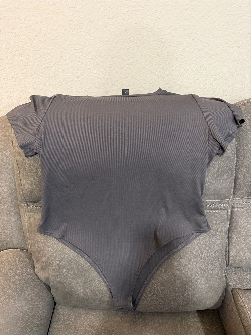 SHEIN Charcoal Gray Short-Sleeve Ribbed Bodysuit